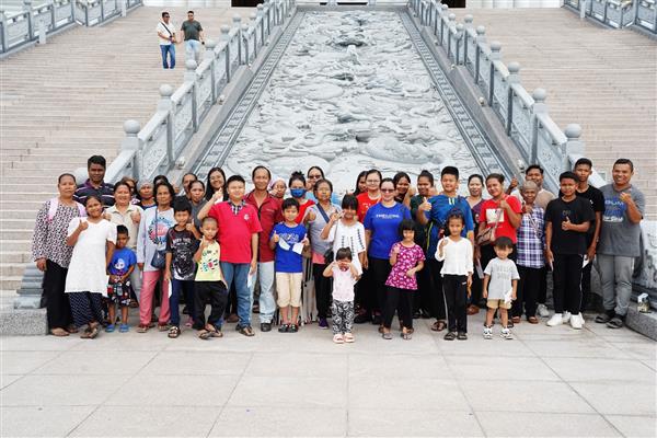 外籍道親到天馬見學也一同參與園遊會