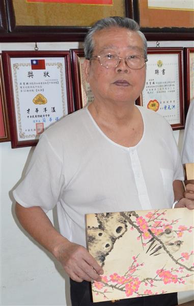 梅石畫室負責人廖育麟先生